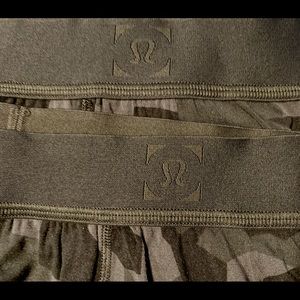 Lululemon Always in Motion Camo Boxers x4 Medium